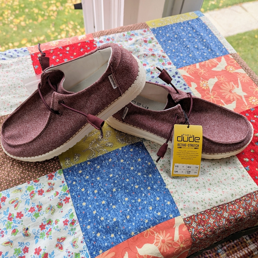Hey Dude Wendy Heathered Burgundy Women's Size 8 NWT